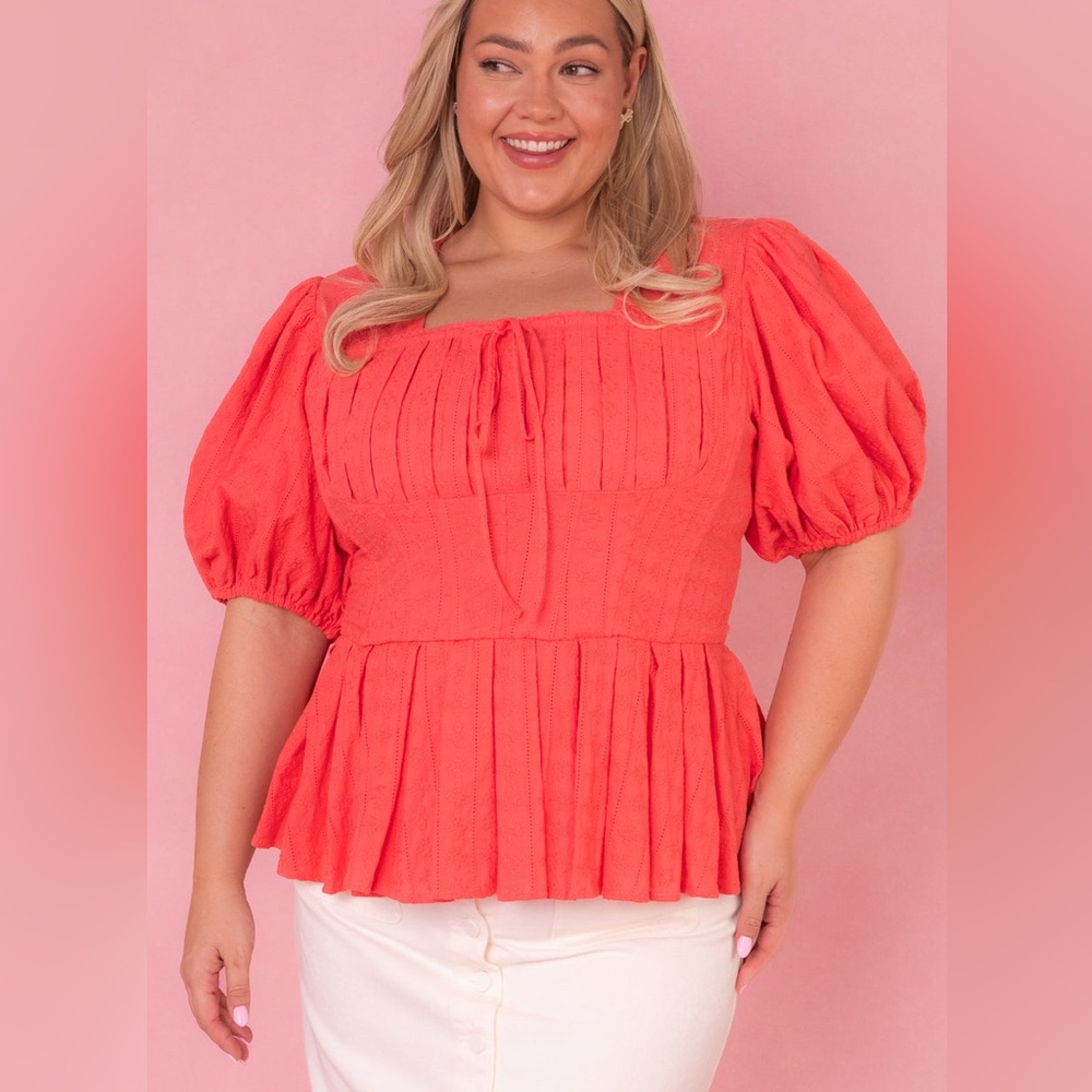 Ivy City Co. Thea top, 100% cotton, floral eyelet embroidered in coral, size L
